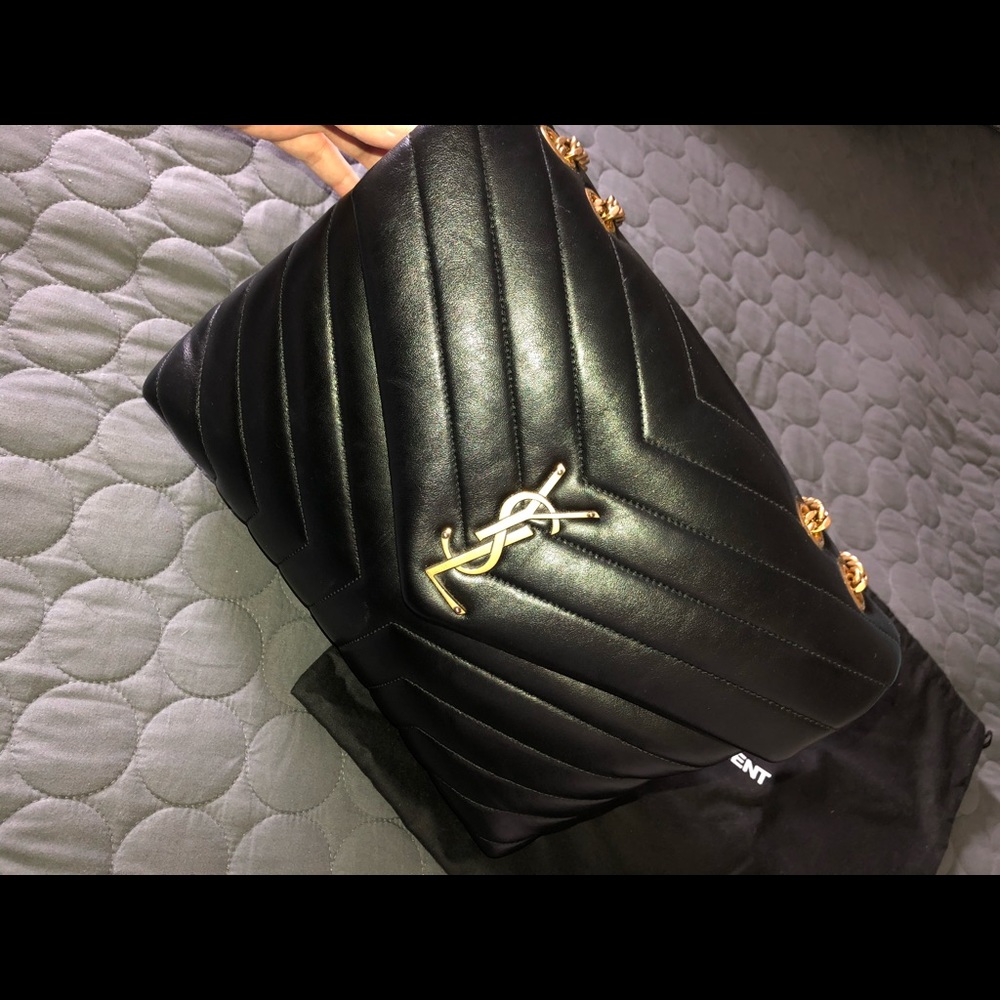 AUTHENTIC YSL Medium Loulou Matelassé Shoulder Bag - Picture 3 of 9